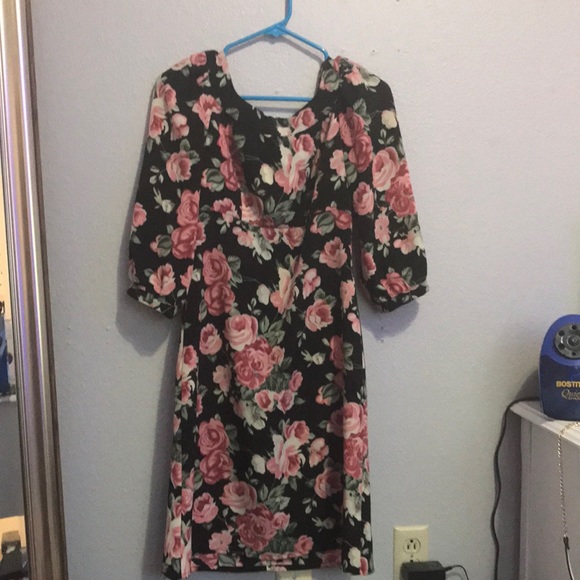 Pink flowered medium dress from American eagle - Picture 1 of 1